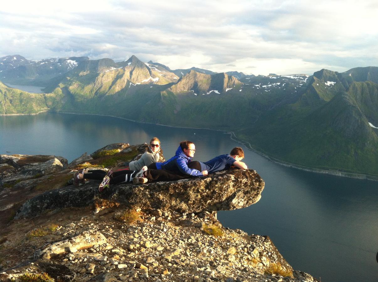 Visit Leif At Senja Apartman Gibostad Kültér fotó