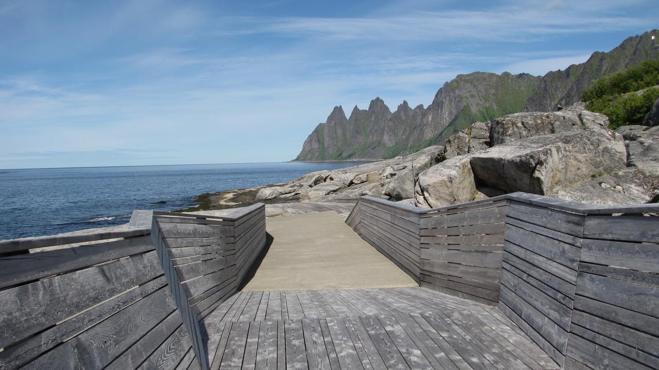 Visit Leif At Senja Apartman Gibostad Kültér fotó